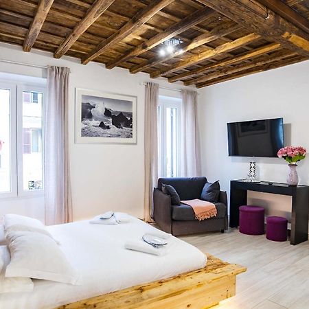Penna Relais Al Corso Bed & Breakfast โรม ภายนอก รูปภาพ