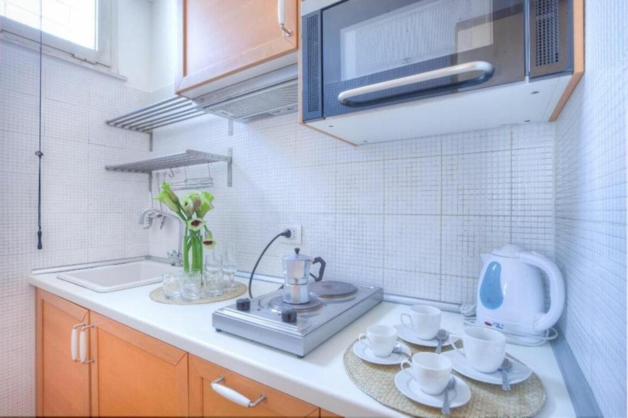 Penna Relais Al Corso Bed & Breakfast โรม ภายนอก รูปภาพ