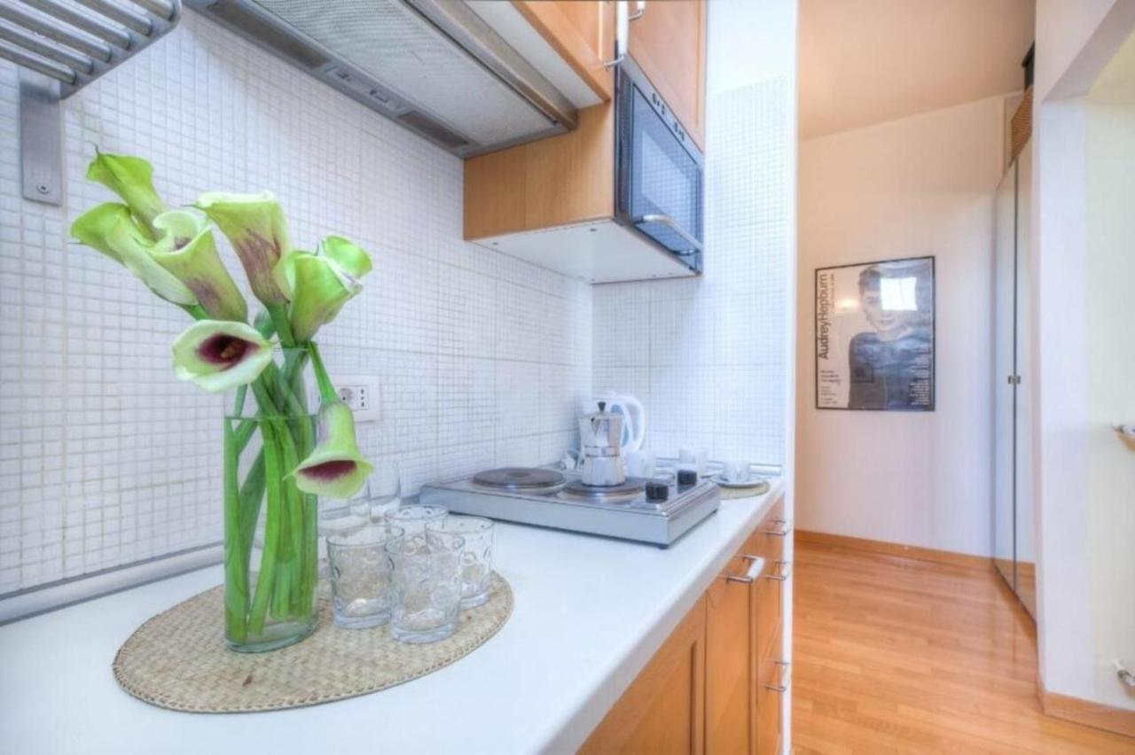 Penna Relais Al Corso Bed & Breakfast โรม ภายนอก รูปภาพ