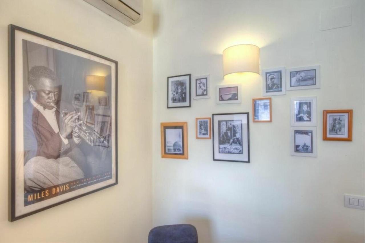 Penna Relais Al Corso Bed & Breakfast โรม ภายนอก รูปภาพ